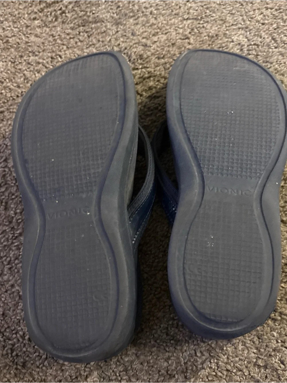 Vionic Navy Kids Thong Sandals with Shiny Strap Detail